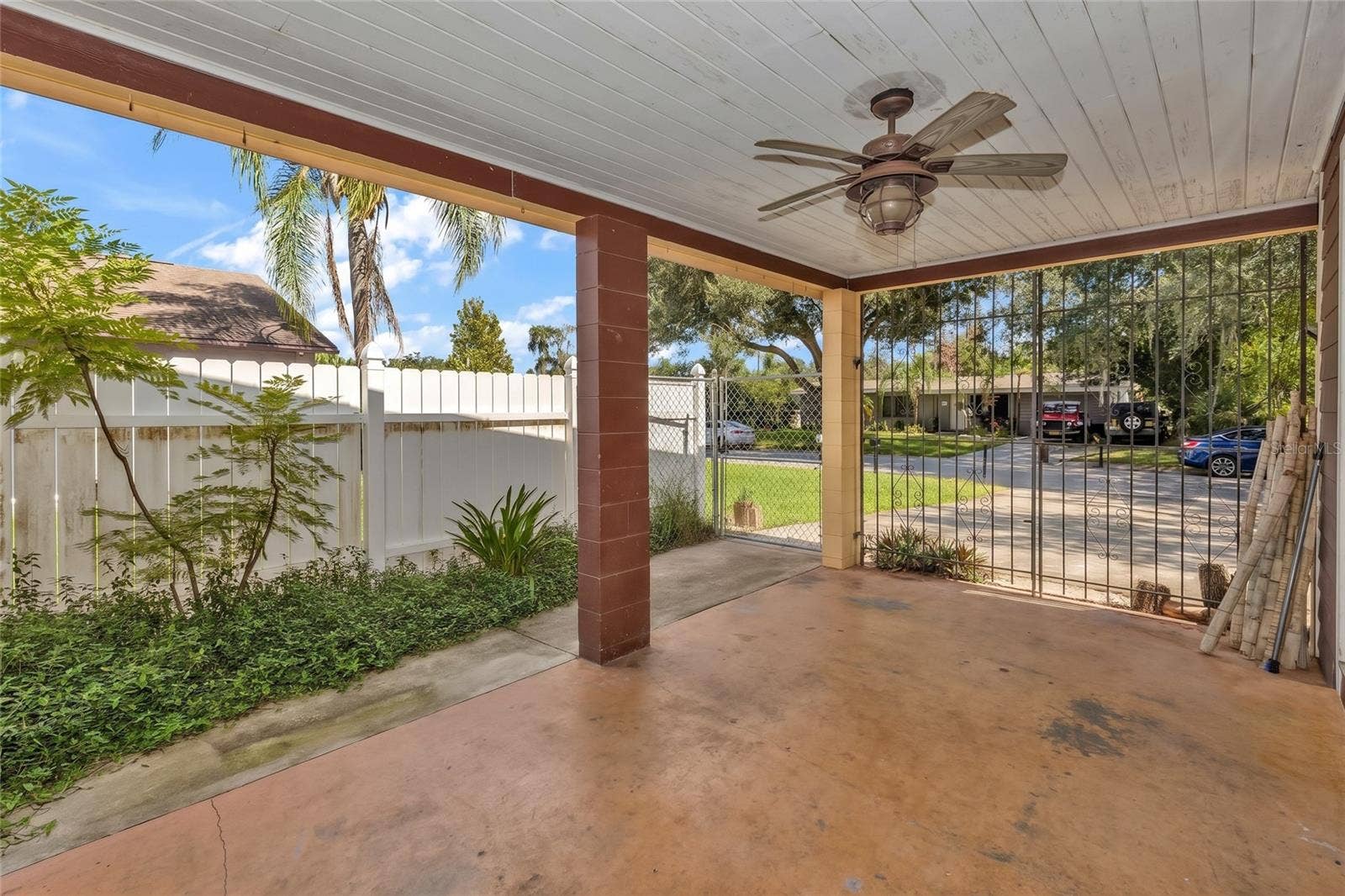 5620 SANDALWOOD DRIVE, Orlando, FL 32839