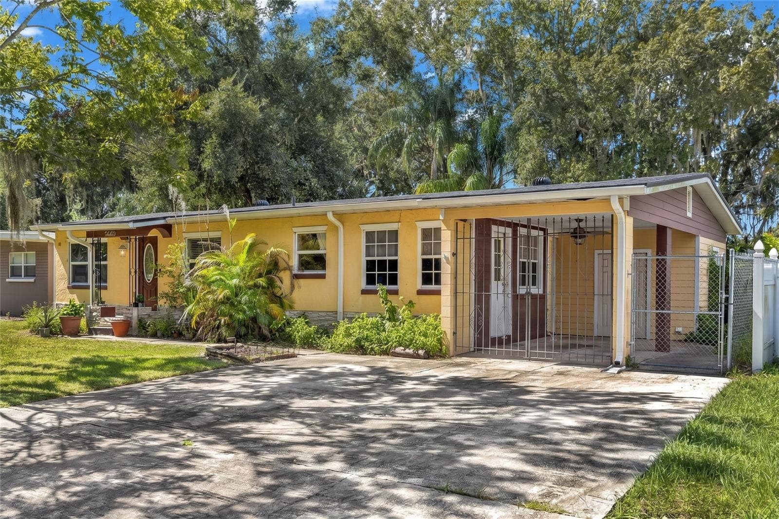 5620 SANDALWOOD DRIVE, Orlando, FL 32839