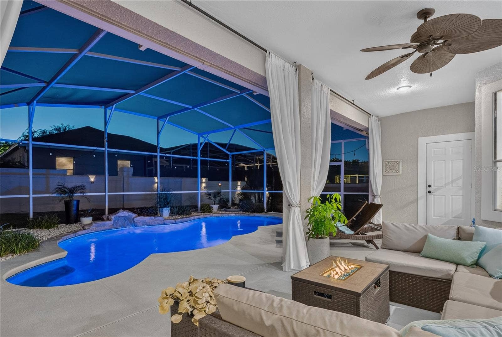 1854 VISTA ROYALE BOULEVARD, Orlando, FL 32835 1854 VISTA ROYALE BOULEVARD, Orlando, FL 32835
