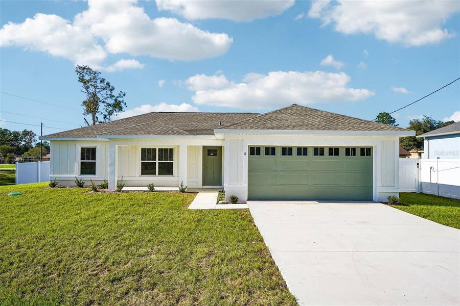 Property photo for 8 HEMLOCK LOOP COURSE, Ocala, FL