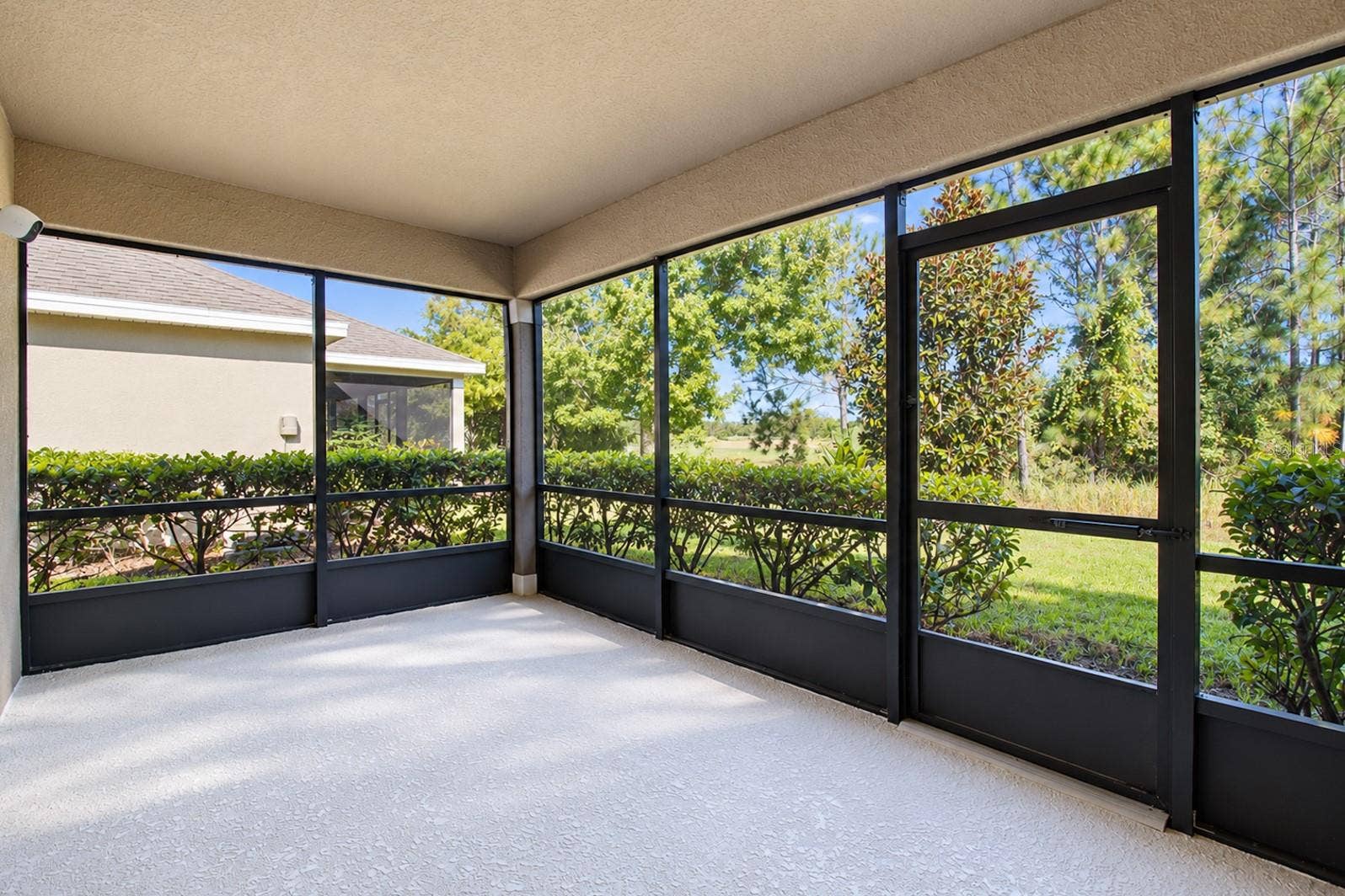 Screened in Lanai