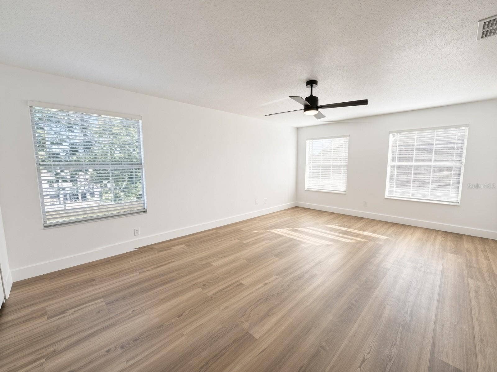 1959 WESTPOINTE CIRCLE, Orlando, FL 32835 1959 WESTPOINTE CIRCLE, Orlando, FL 32835