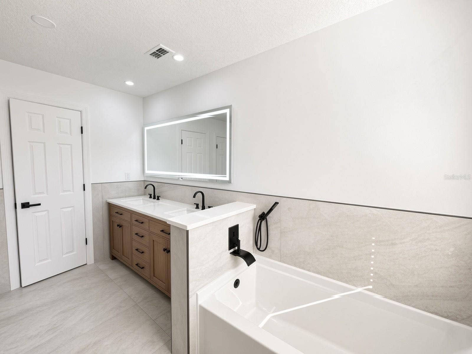 1959 WESTPOINTE CIRCLE, Orlando, FL 32835 1959 WESTPOINTE CIRCLE, Orlando, FL 32835