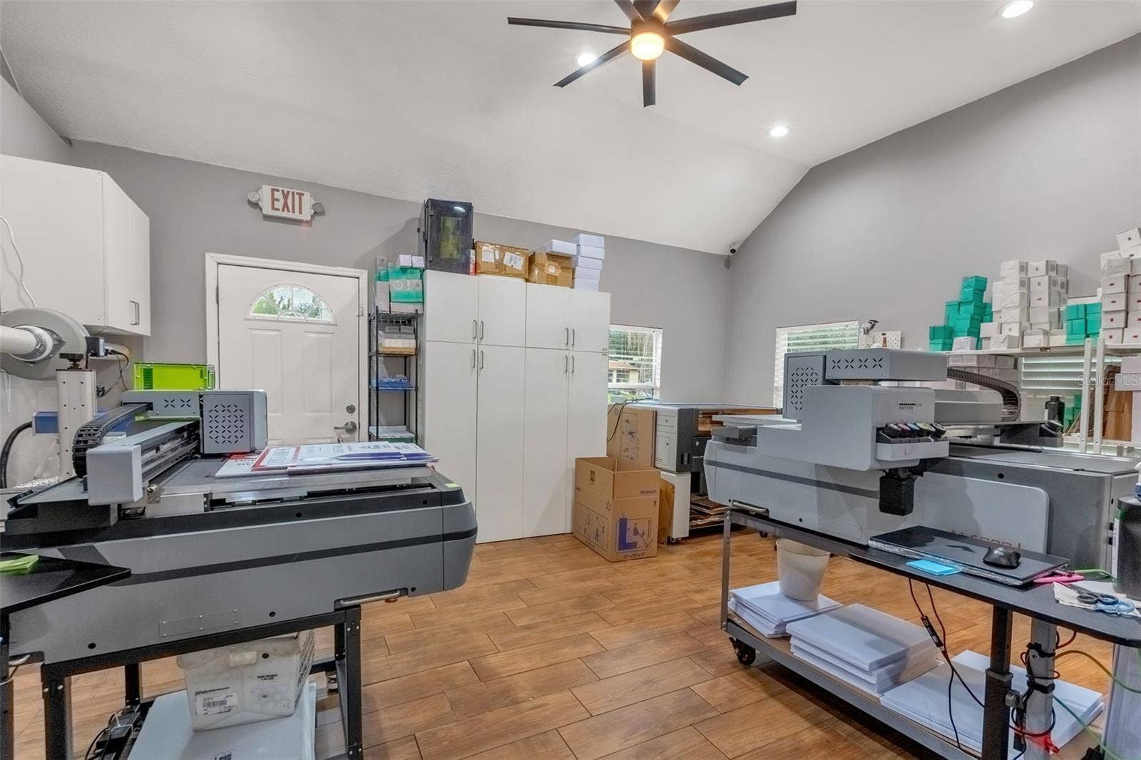 214 E OAK STREET, Kissimmee, FL 34744