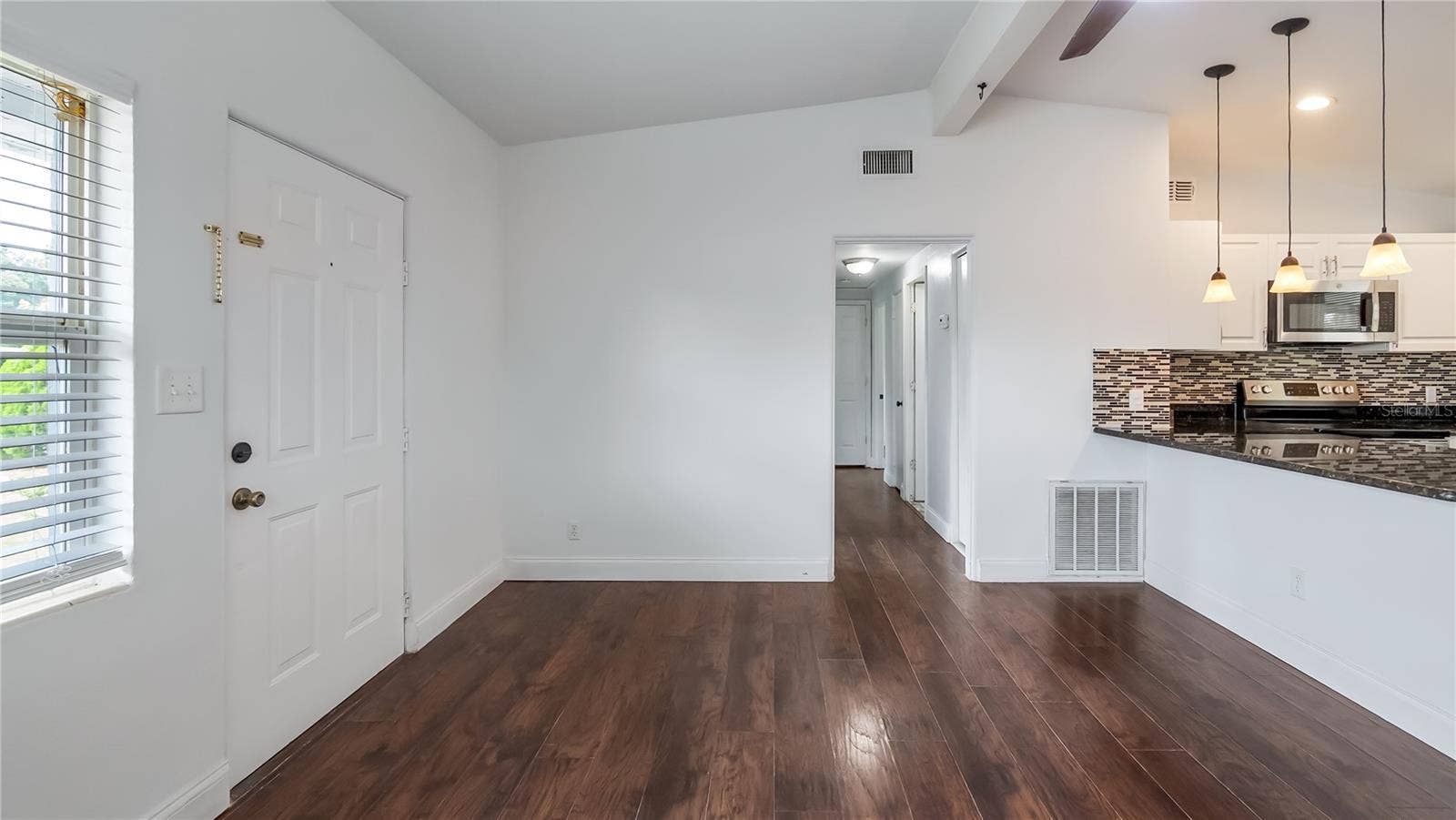 Living/Family room & Kitchen