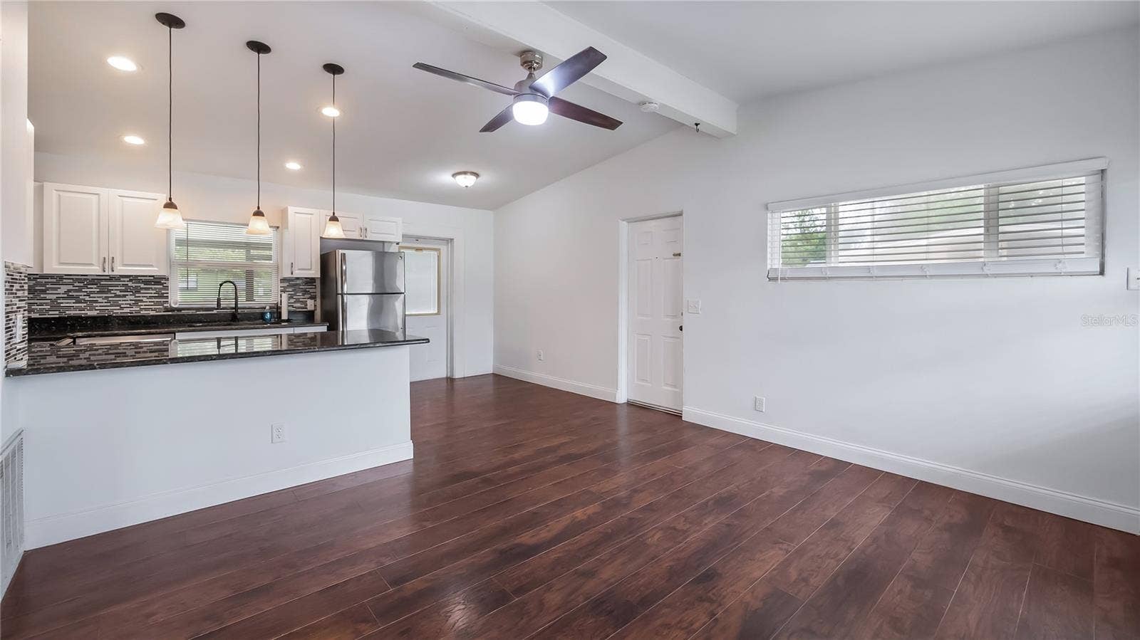 Living/Family room & Kitchen