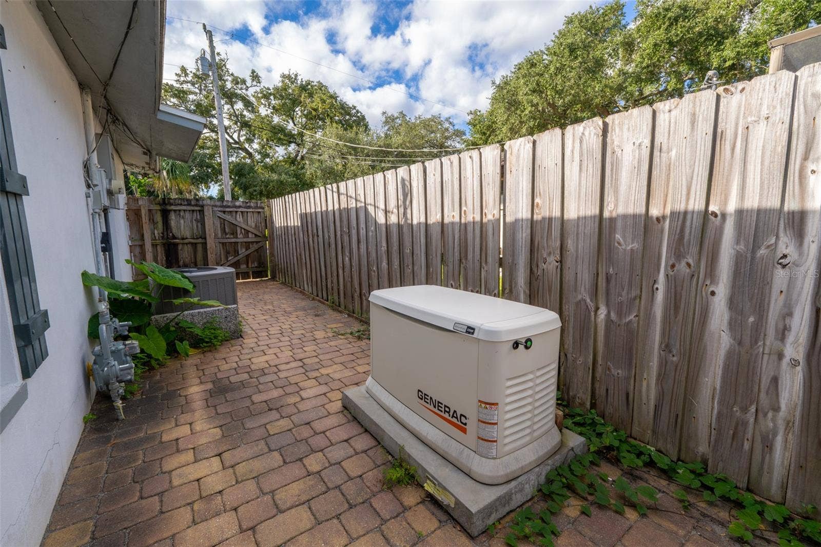 638 ORANGE COURT, Rockledge, FL 32955 Generac Generator
