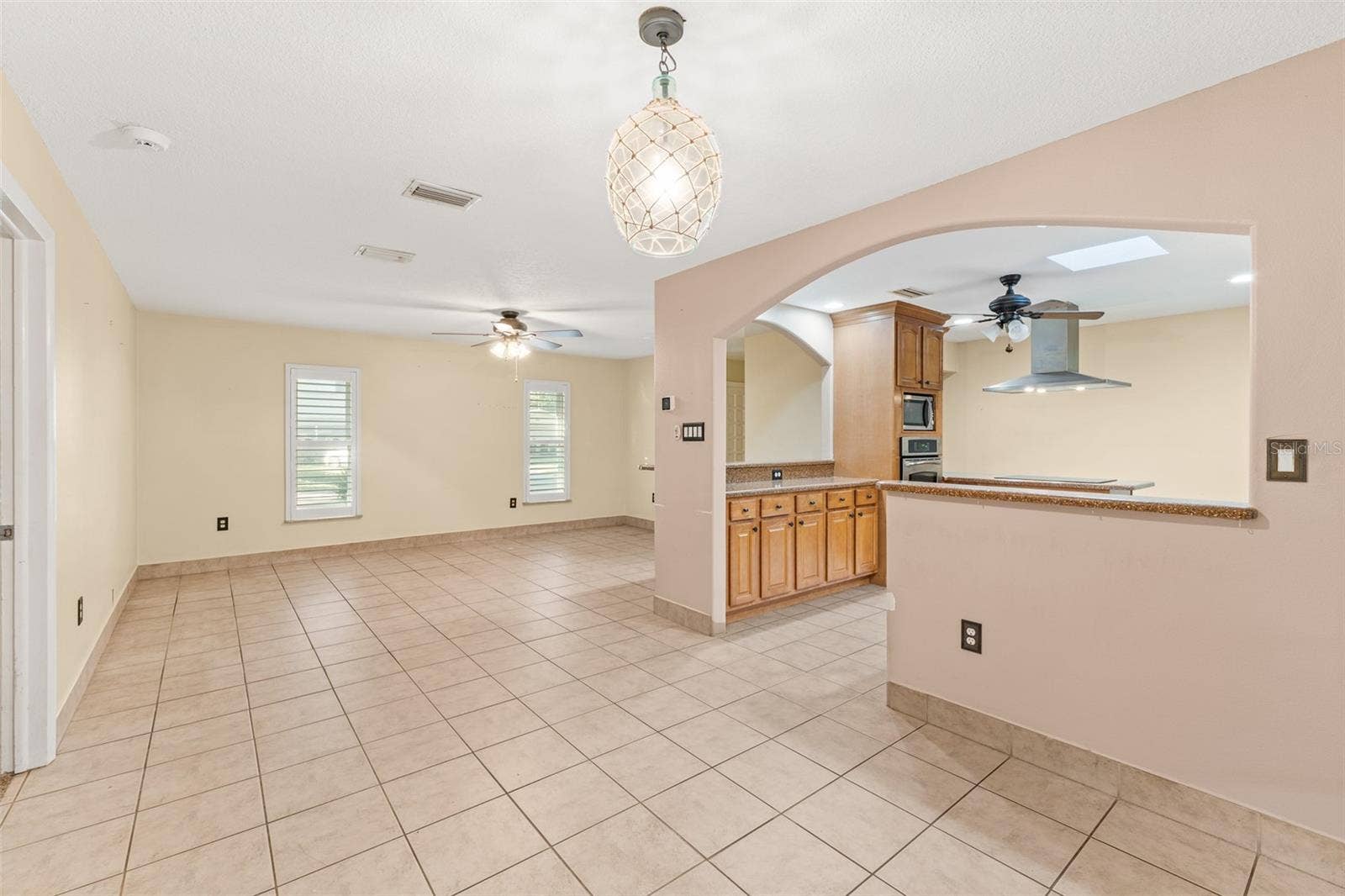 638 ORANGE COURT, Rockledge, FL 32955 Open Floor Plan Living & Dining