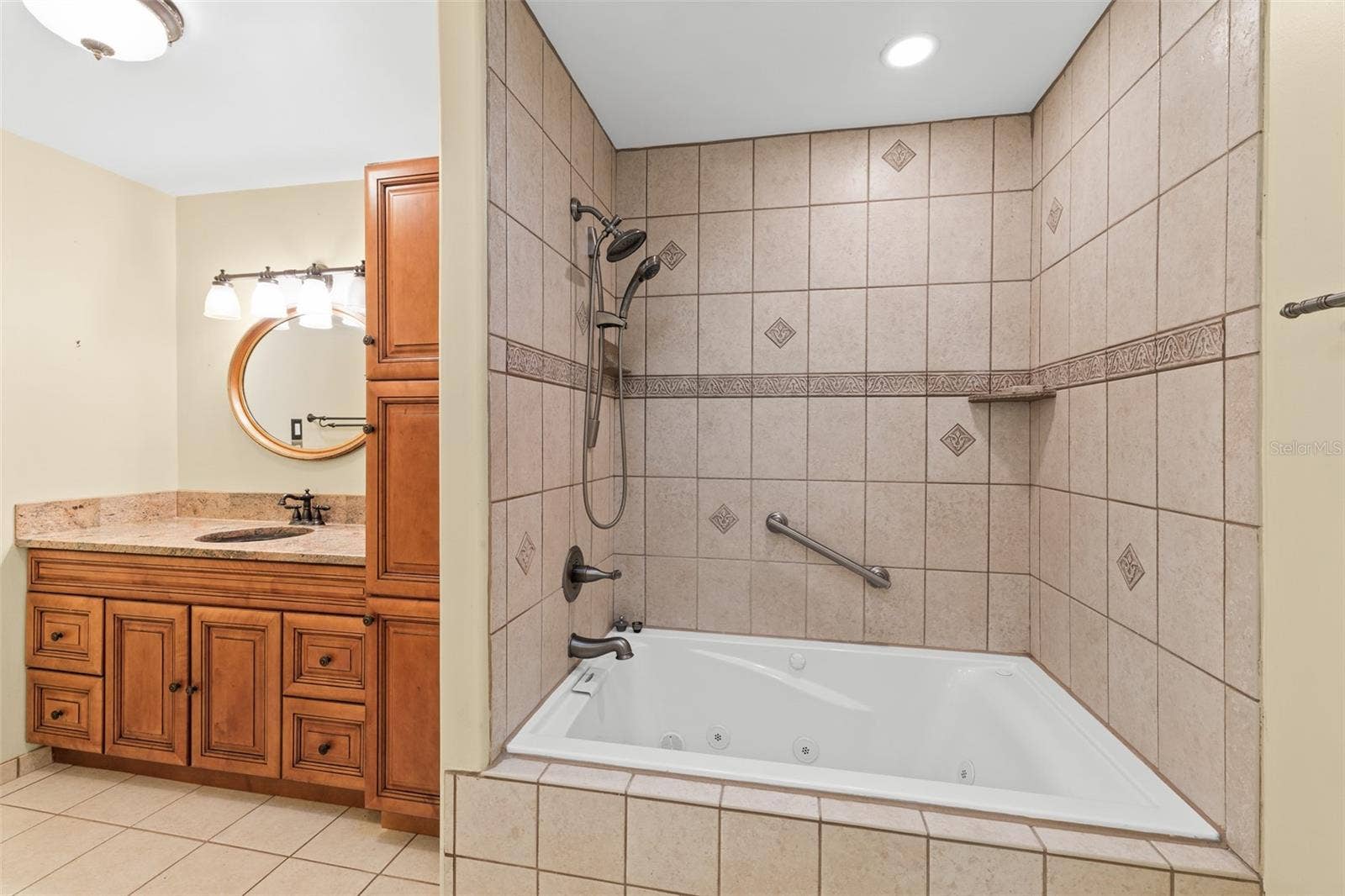638 ORANGE COURT, Rockledge, FL 32955 Primary En Suite