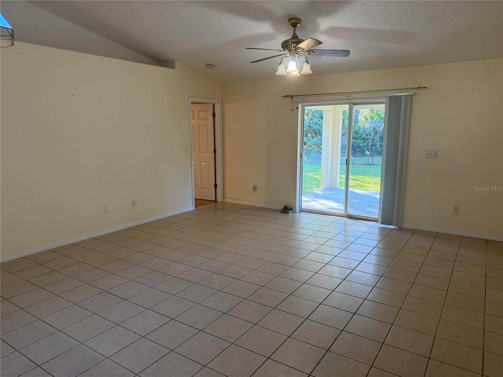 25 RYMSHAW DRIVE, Palm Coast, FL 32164