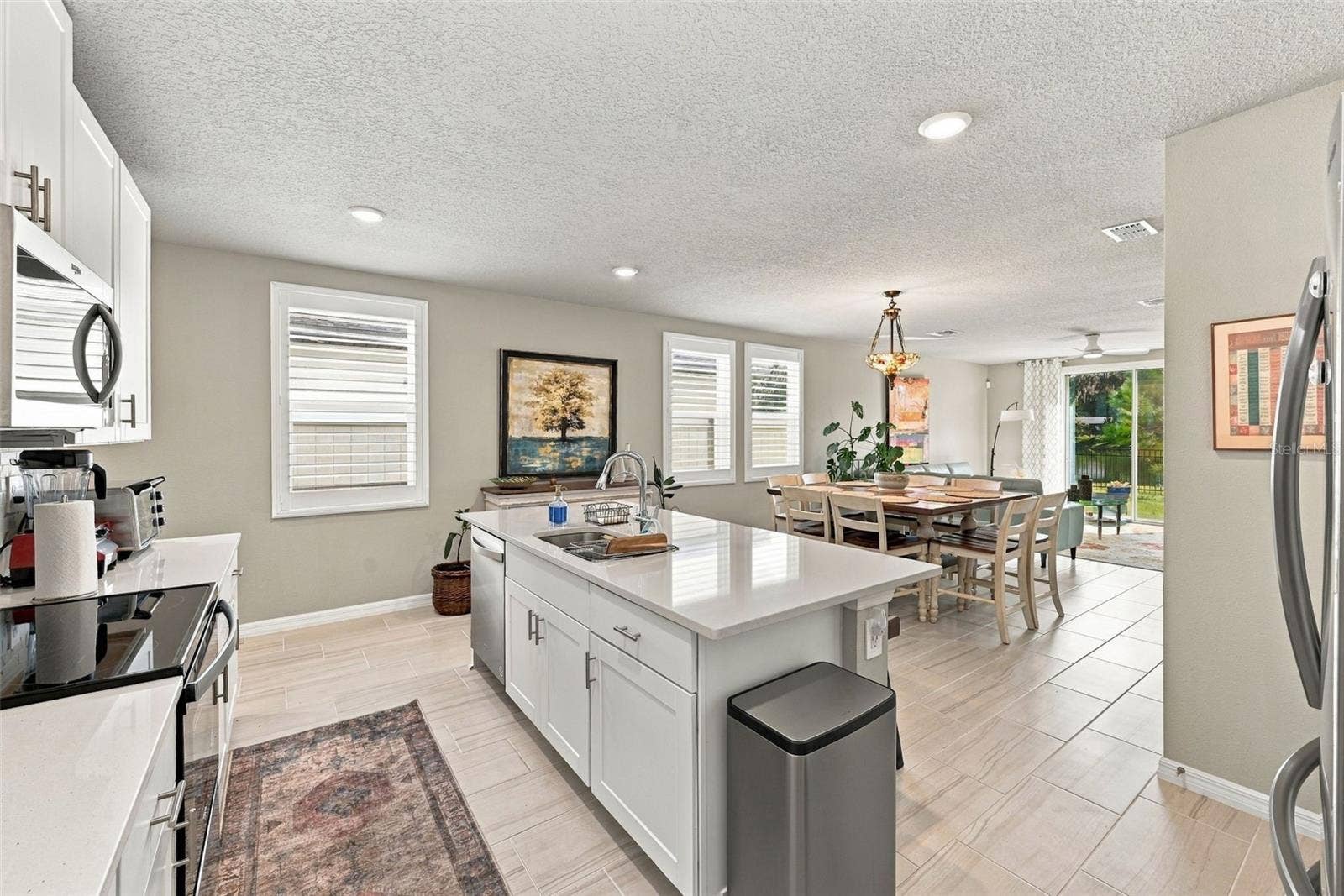 3708 RADIANT MOUNTAIN DRIVE, Plant City, FL 33565 3708 RADIANT MOUNTAIN DRIVE, Plant City, FL 33565