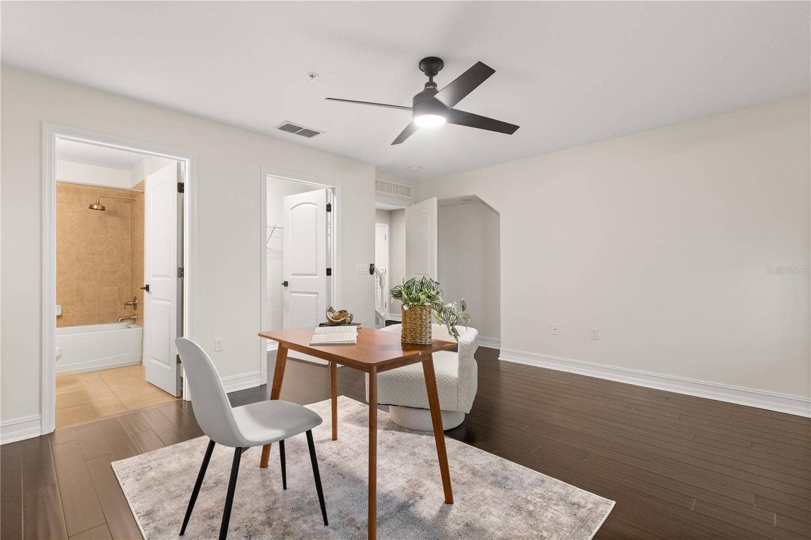 2084 BRINK ALLEY, Orlando, FL 32814 2084 BRINK ALLEY, Orlando, FL 32814