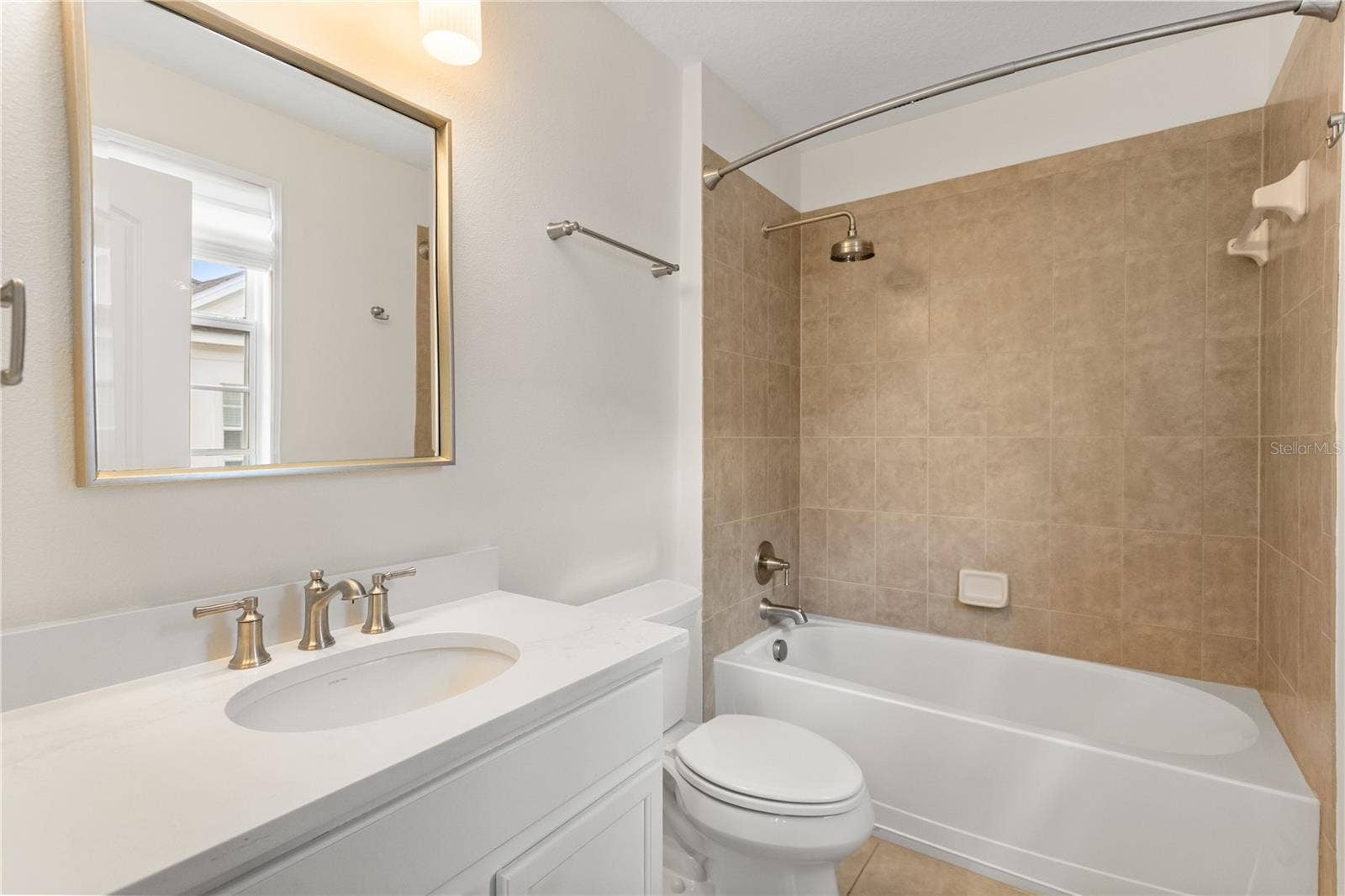 2084 BRINK ALLEY, Orlando, FL 32814 2084 BRINK ALLEY, Orlando, FL 32814