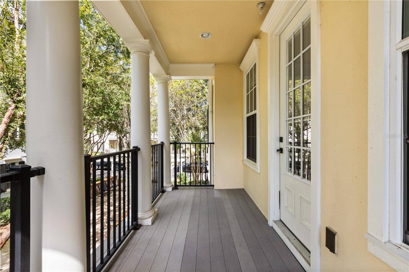 2084 BRINK ALLEY, Orlando, FL 32814 2nd floor balcony