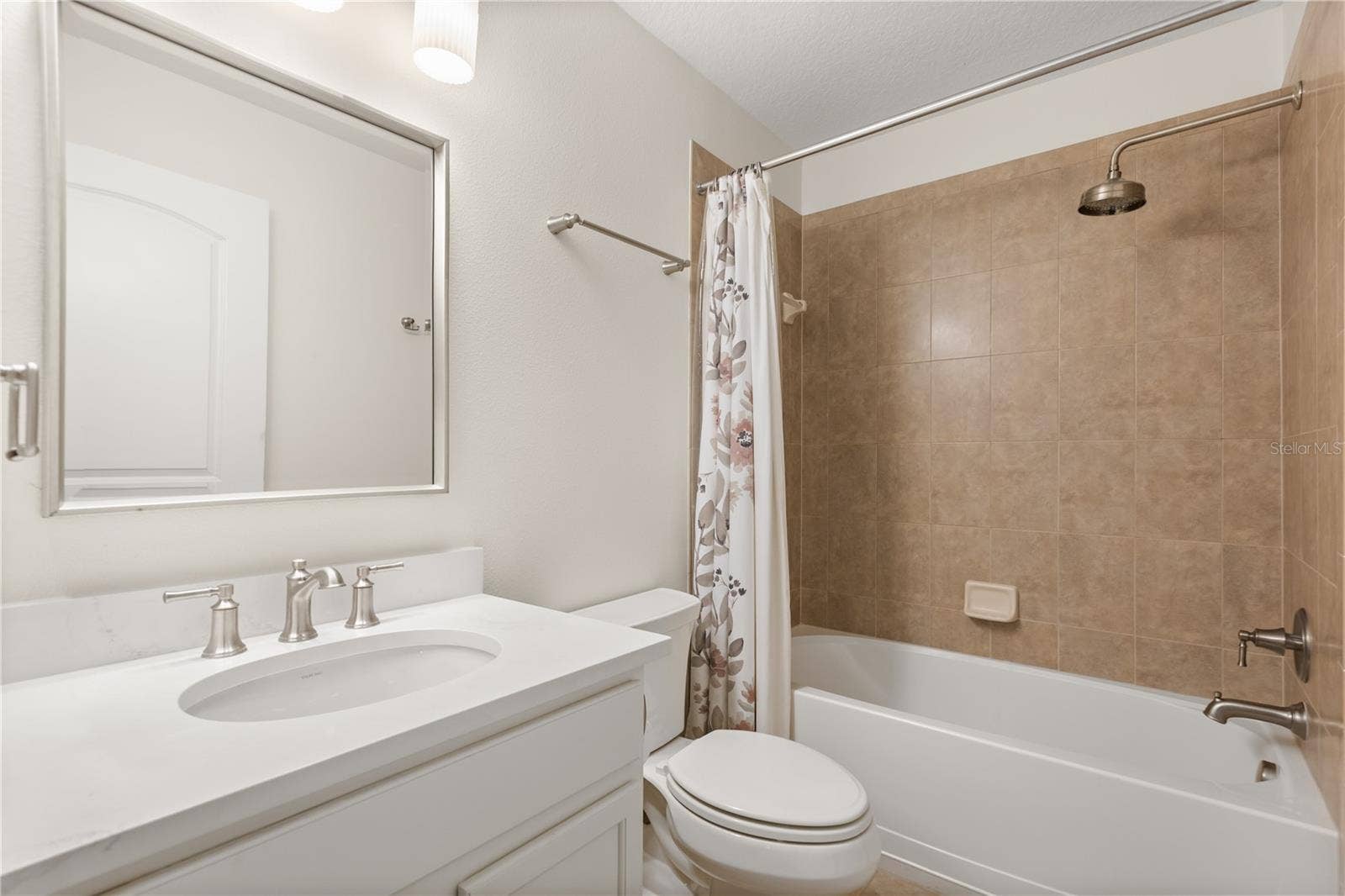 2084 BRINK ALLEY, Orlando, FL 32814 2084 BRINK ALLEY, Orlando, FL 32814