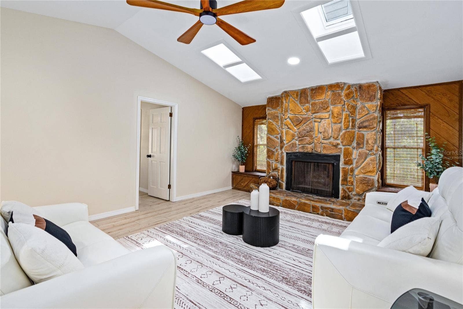 39 FLEETWOOD DRIVE, Palm Coast, FL 32137 Virtually Staged