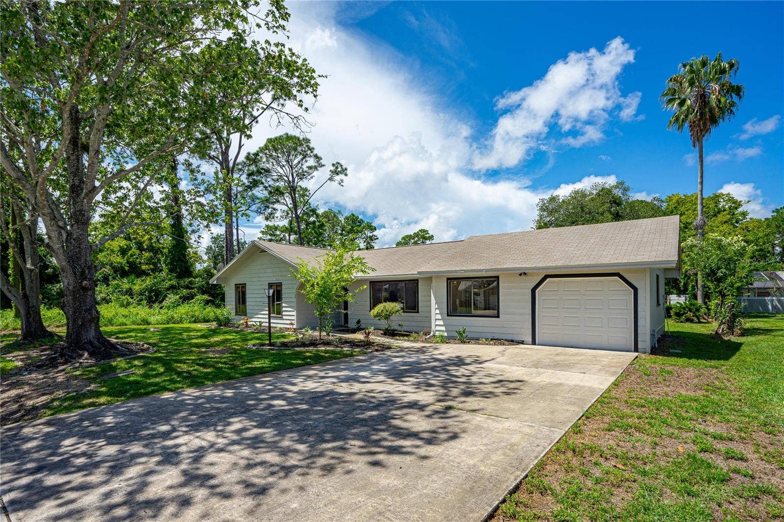 39 FLEETWOOD DRIVE, Palm Coast, FL 32137 39 FLEETWOOD DRIVE, Palm Coast, FL 32137