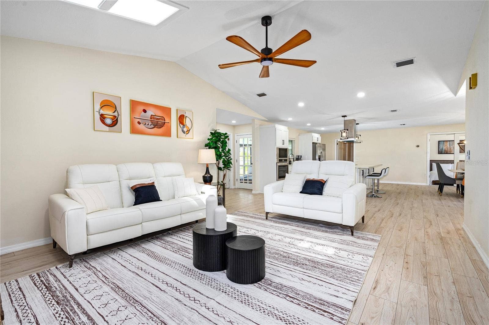39 FLEETWOOD DRIVE, Palm Coast, FL 32137 39 FLEETWOOD DRIVE, Palm Coast, FL 32137