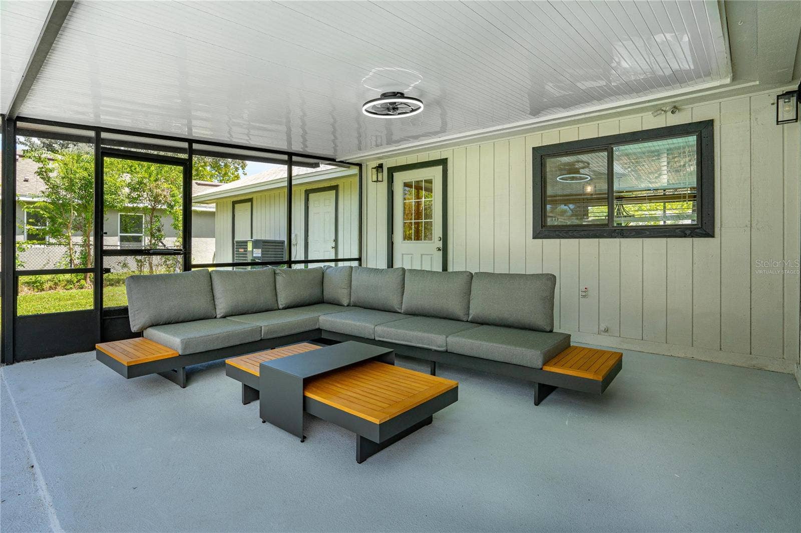 39 FLEETWOOD DRIVE, Palm Coast, FL 32137 Virtually Staged