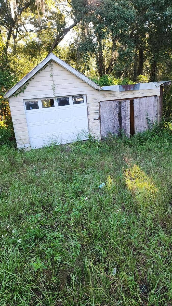 3517 N US HIGHWAY 17, Deland, FL 32720 3517 N US HIGHWAY 17, Deland, FL 32720