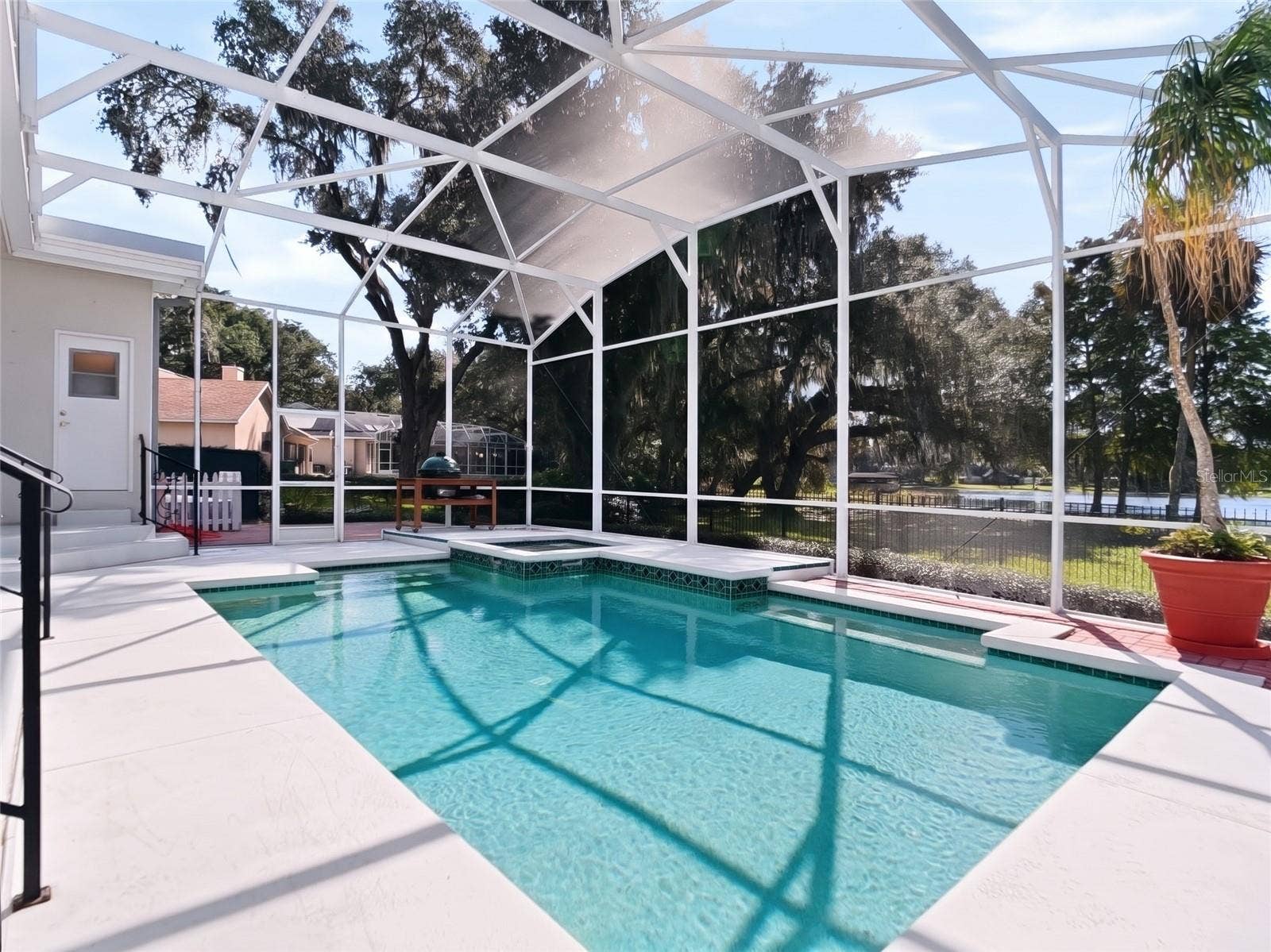 1128 OAKPOINT CIRCLE, Apopka, FL 32712 Heated pool and spa with enclosure