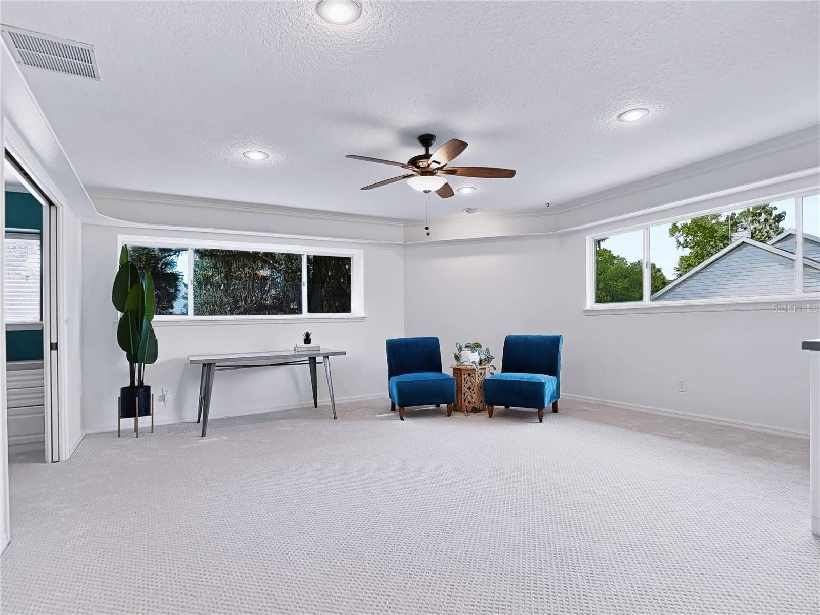 1128 OAKPOINT CIRCLE, Apopka, FL 32712 Plenty of room for a pool table!
