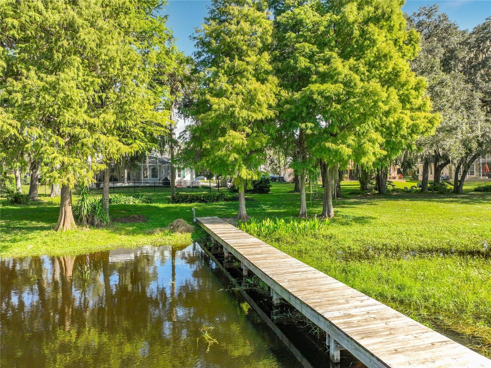 1128 OAKPOINT CIRCLE, Apopka, FL 32712 1128 OAKPOINT CIRCLE, Apopka, FL 32712