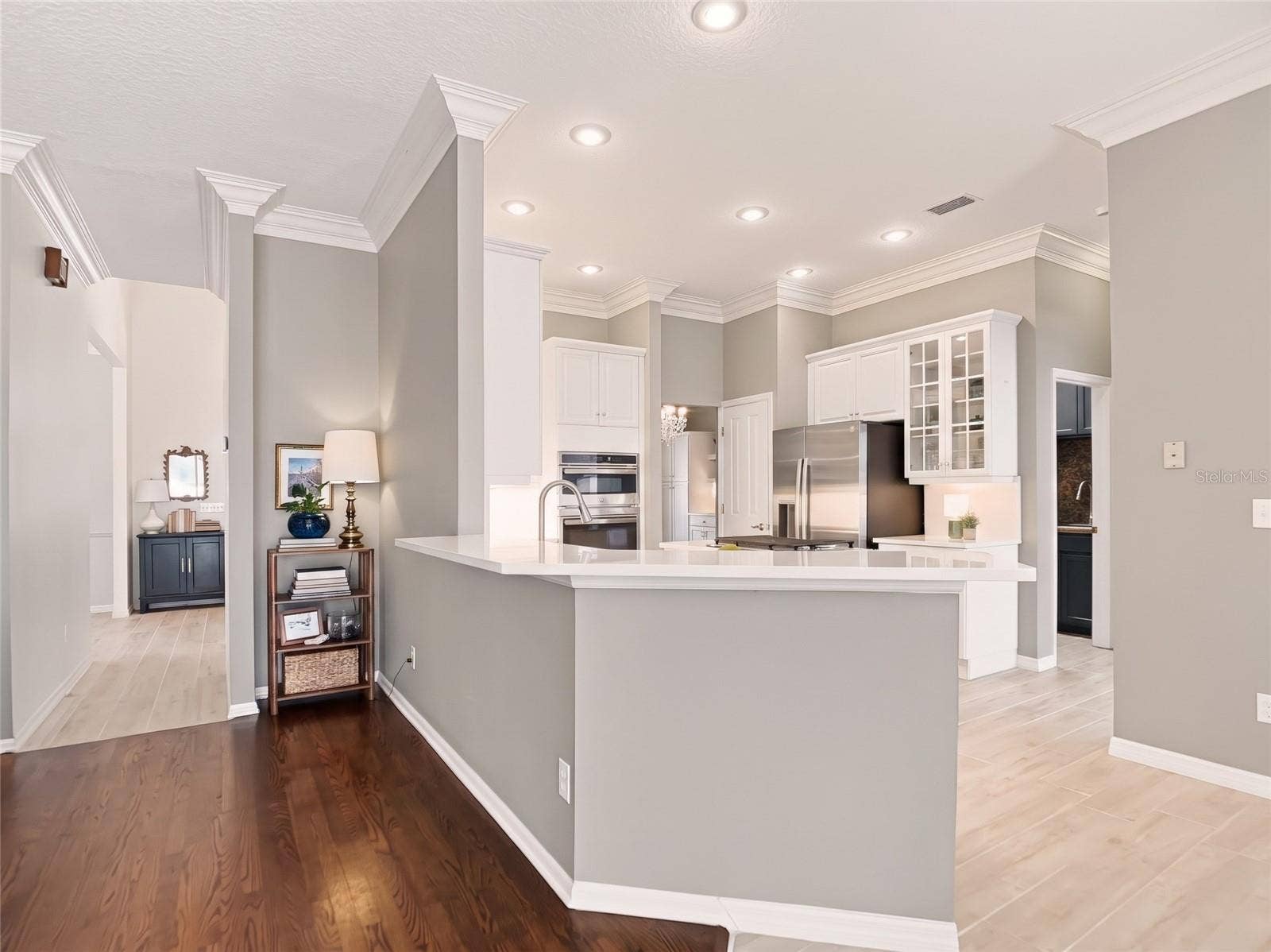 1128 OAKPOINT CIRCLE, Apopka, FL 32712 Refreshed gourmet kitchen opens to Living Room