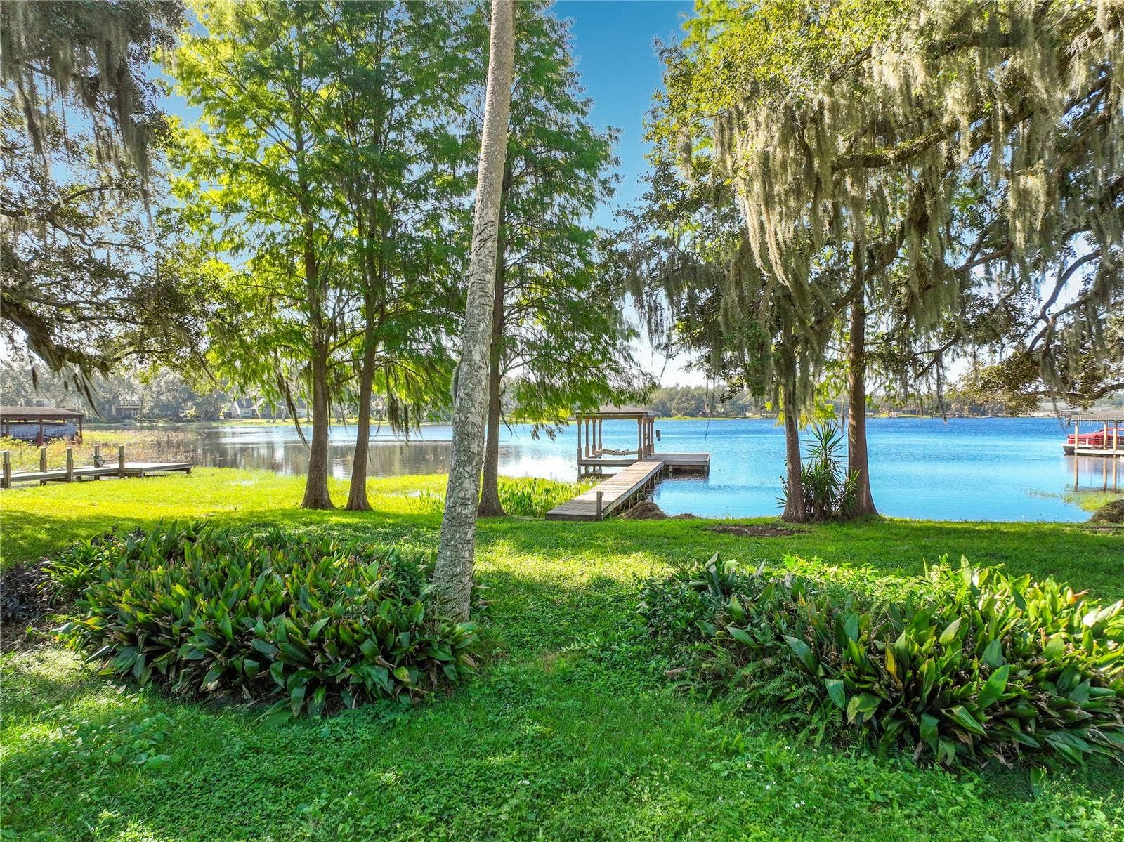 1128 OAKPOINT CIRCLE, Apopka, FL 32712 1128 OAKPOINT CIRCLE, Apopka, FL 32712