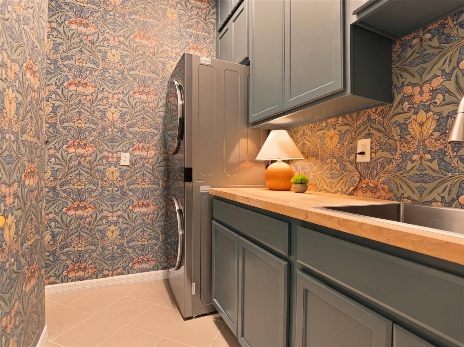 1128 OAKPOINT CIRCLE, Apopka, FL 32712 Laundry Room