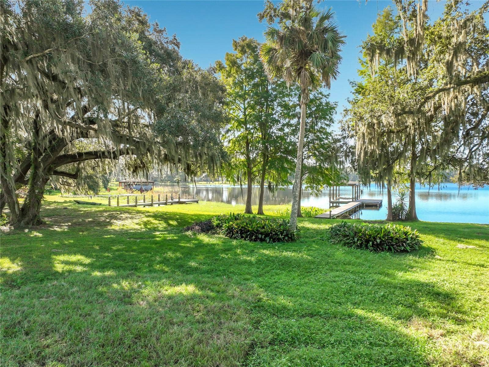 1128 OAKPOINT CIRCLE, Apopka, FL 32712 1128 OAKPOINT CIRCLE, Apopka, FL 32712