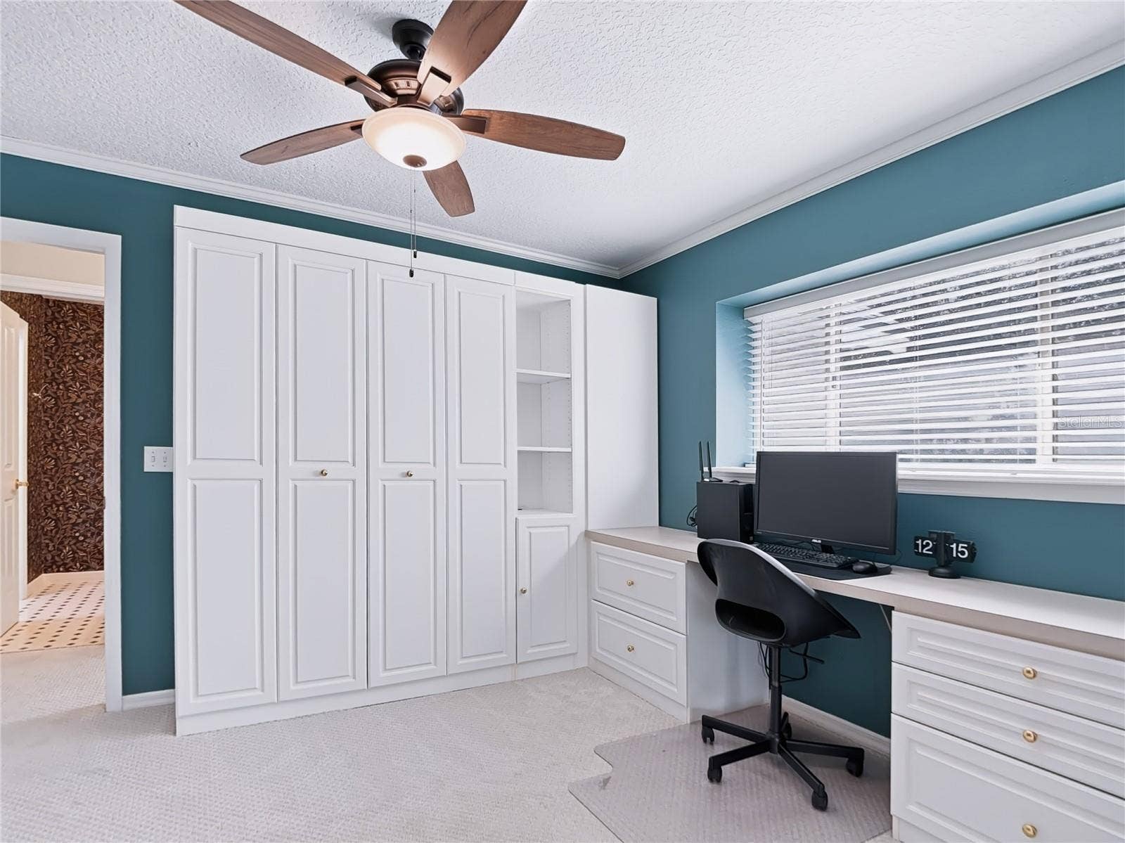 1128 OAKPOINT CIRCLE, Apopka, FL 32712 5th bedroom with Murphy bed and built-ins
