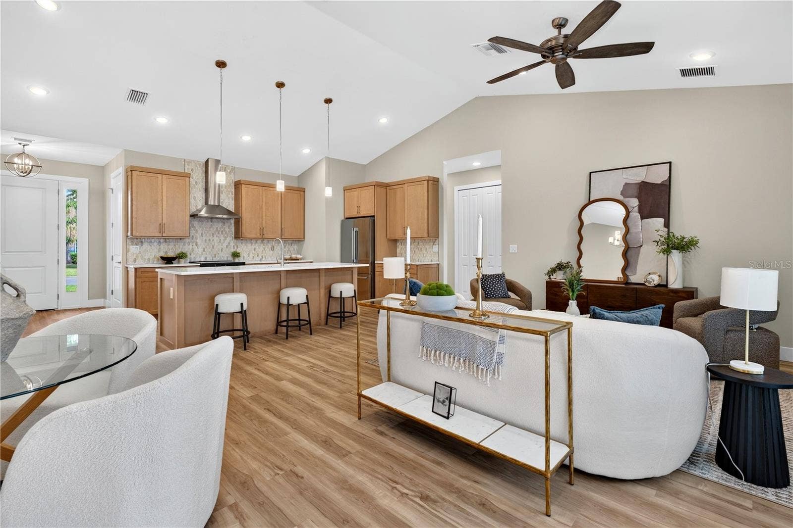 1522 SAWYERWOOD AVENUE, Orlando, FL 32809 1522 SAWYERWOOD AVENUE, Orlando, FL 32809