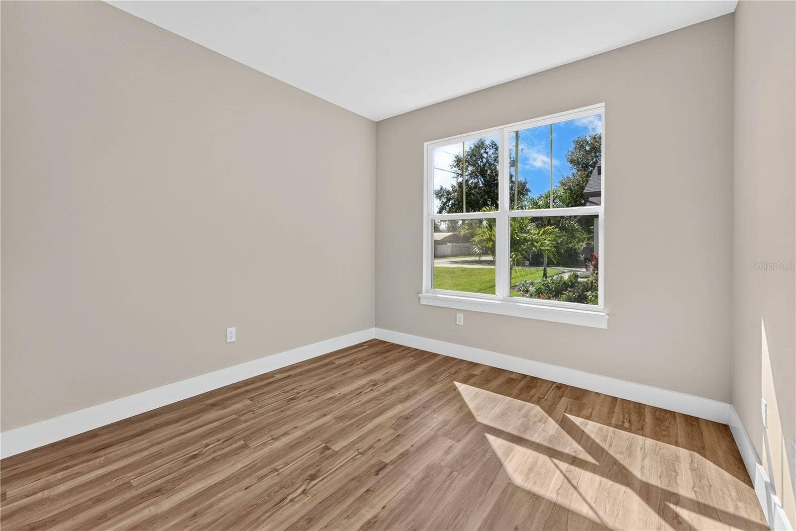 1522 SAWYERWOOD AVENUE, Orlando, FL 32809 1522 SAWYERWOOD AVENUE, Orlando, FL 32809