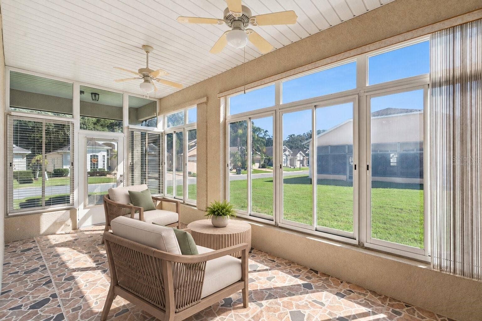 159 RED MAPLE PASS, Davenport, FL 33837 virtually staged