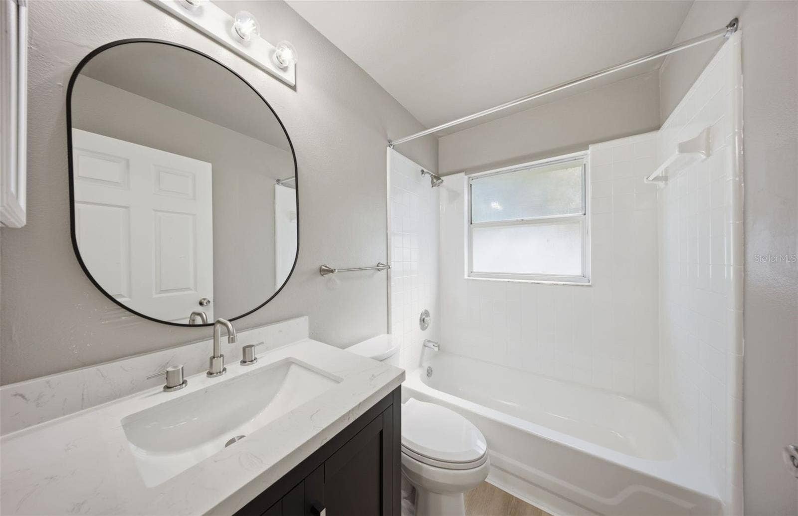 148 OAK GROVE RD, Winter Park, FL 32789 Bathroom 2