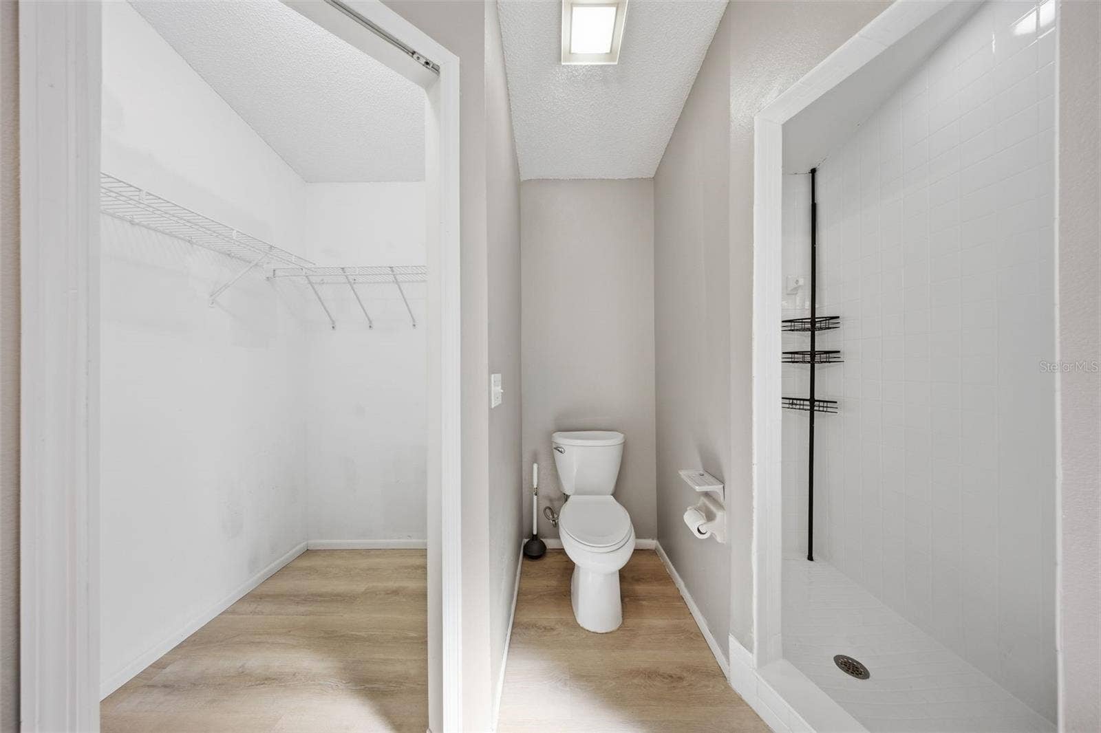 148 OAK GROVE RD, Winter Park, FL 32789 Walk-in Closet + Shower