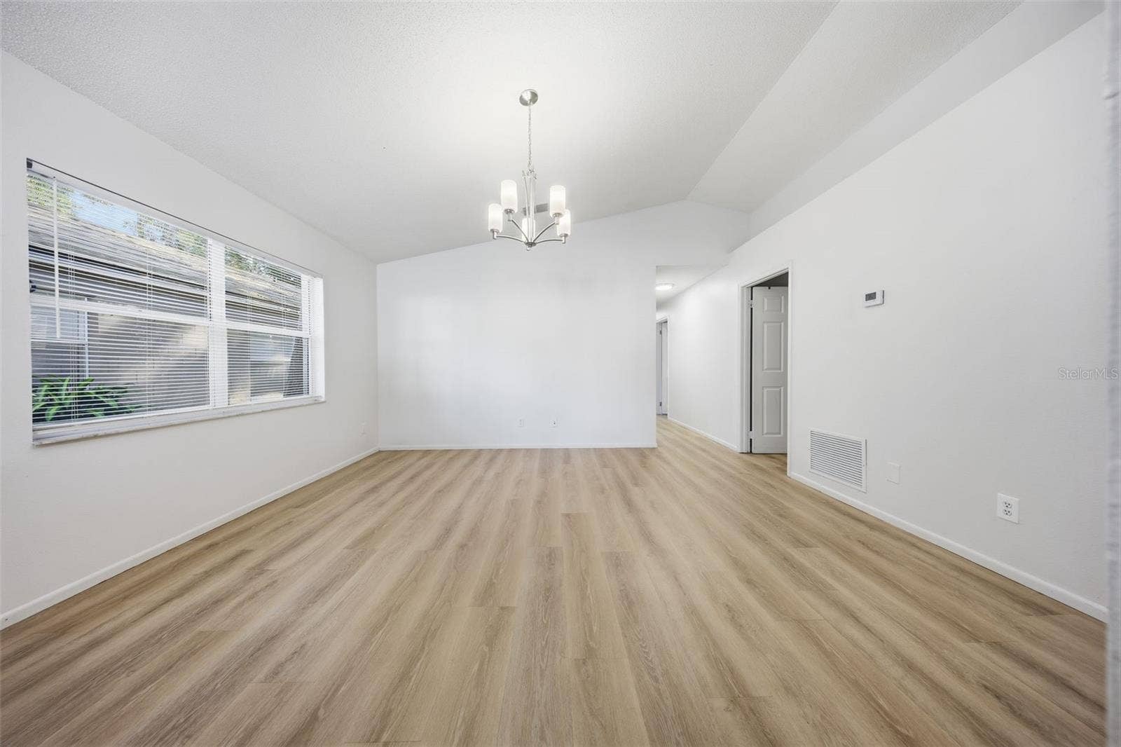 148 OAK GROVE RD, Winter Park, FL 32789 Living Room