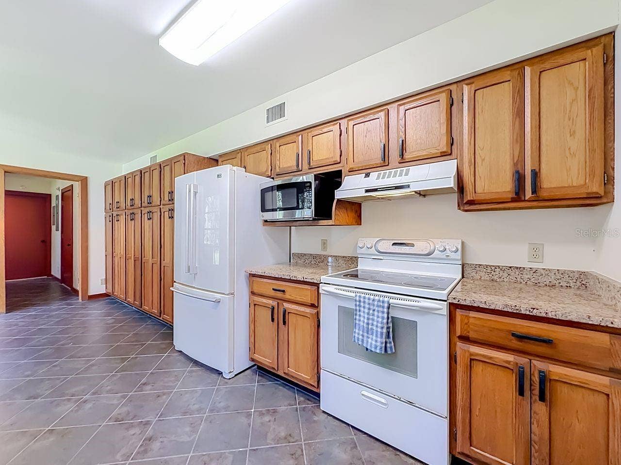 217 S SHIRLEY AVENUE, Sanford, FL 32771 217 S SHIRLEY AVENUE, Sanford, FL 32771