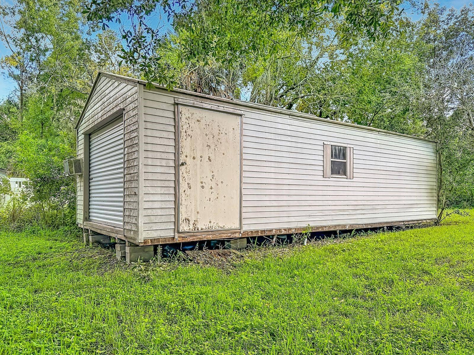 217 S SHIRLEY AVENUE, Sanford, FL 32771 217 S SHIRLEY AVENUE, Sanford, FL 32771