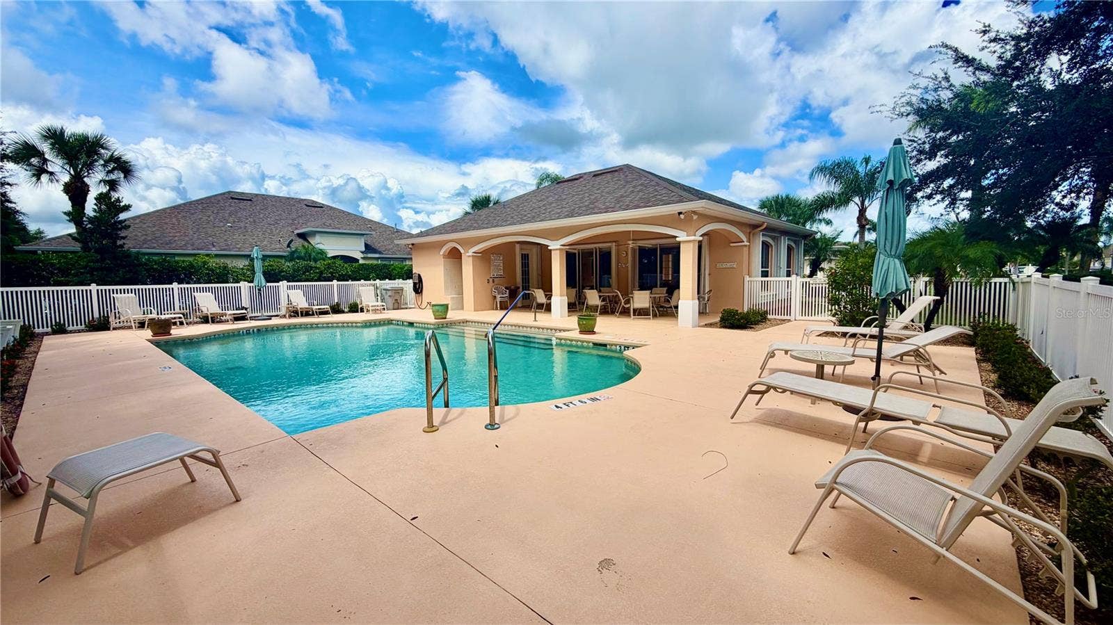 433 N TANGERINE SW, Vero Beach, FL 32968 433 N TANGERINE SW, Vero Beach, FL 32968