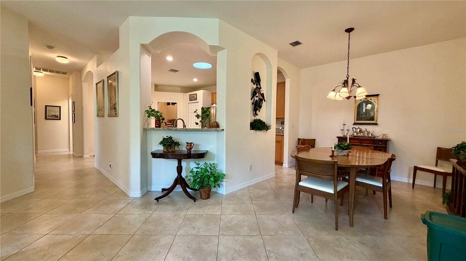 433 N TANGERINE SW, Vero Beach, FL 32968 433 N TANGERINE SW, Vero Beach, FL 32968