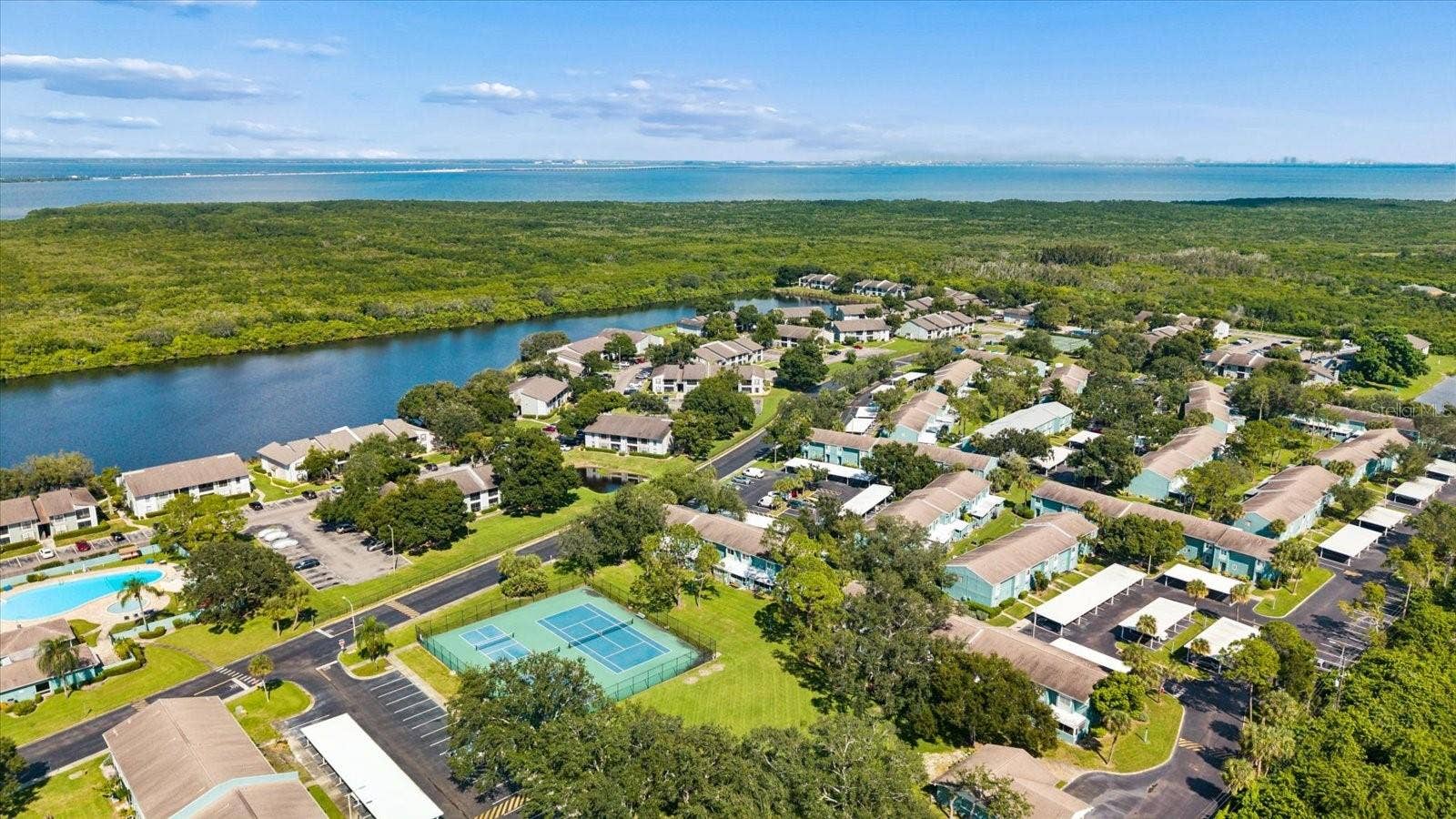 172 115TH AVENUE N, #172, St Petersburg, FL 33716