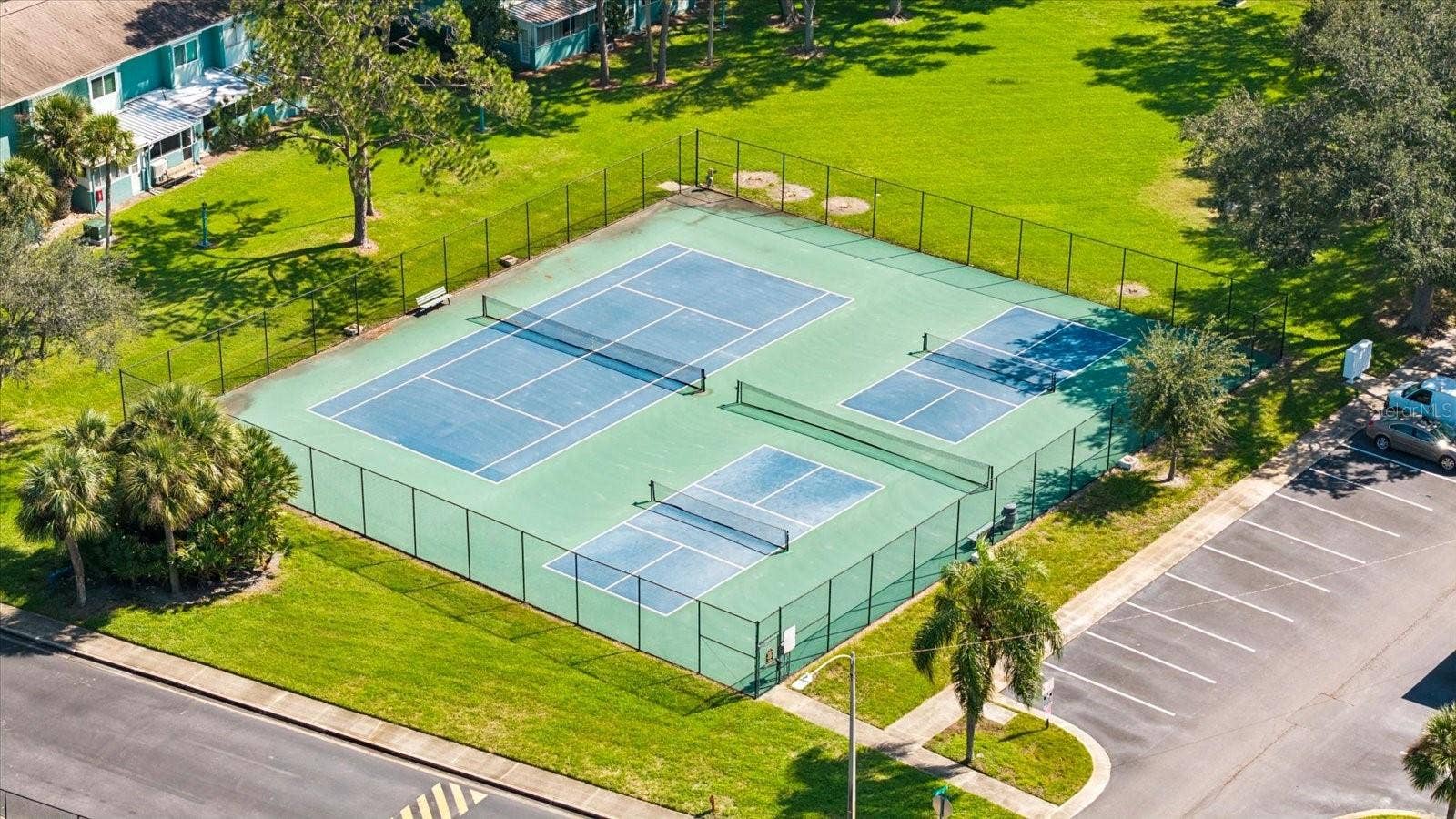 172 115TH AVENUE N, #172, St Petersburg, FL 33716