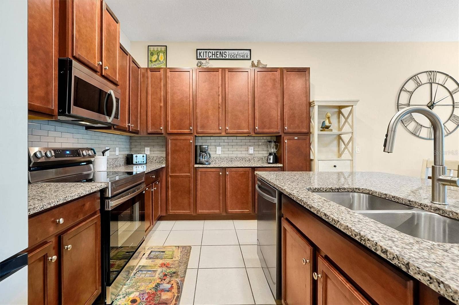 142 CAPTIVA DRIVE, Davenport, FL 33896 142 CAPTIVA DRIVE, Davenport, FL 33896