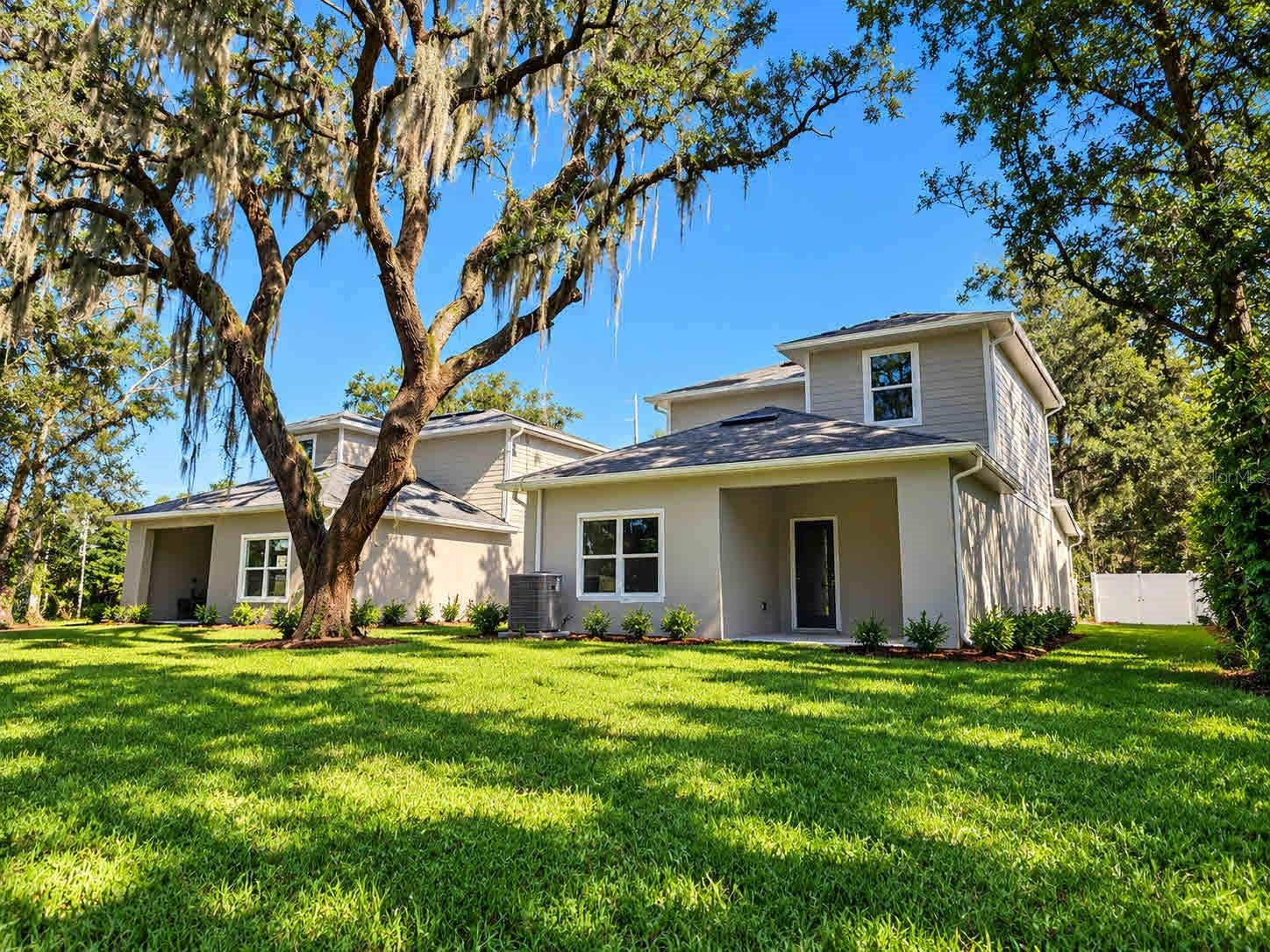 110 E 18TH STREET, Apopka, FL 32703 110 E 18TH STREET, Apopka, FL 32703
