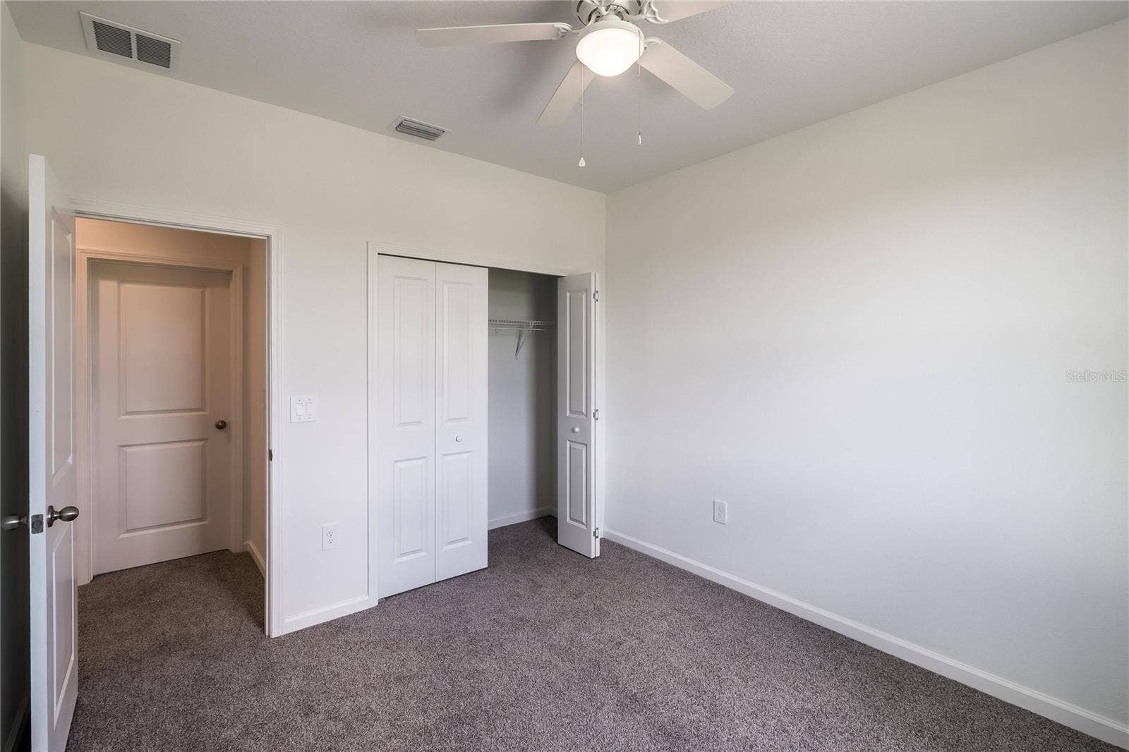 110 E 18TH STREET, Apopka, FL 32703 110 E 18TH STREET, Apopka, FL 32703