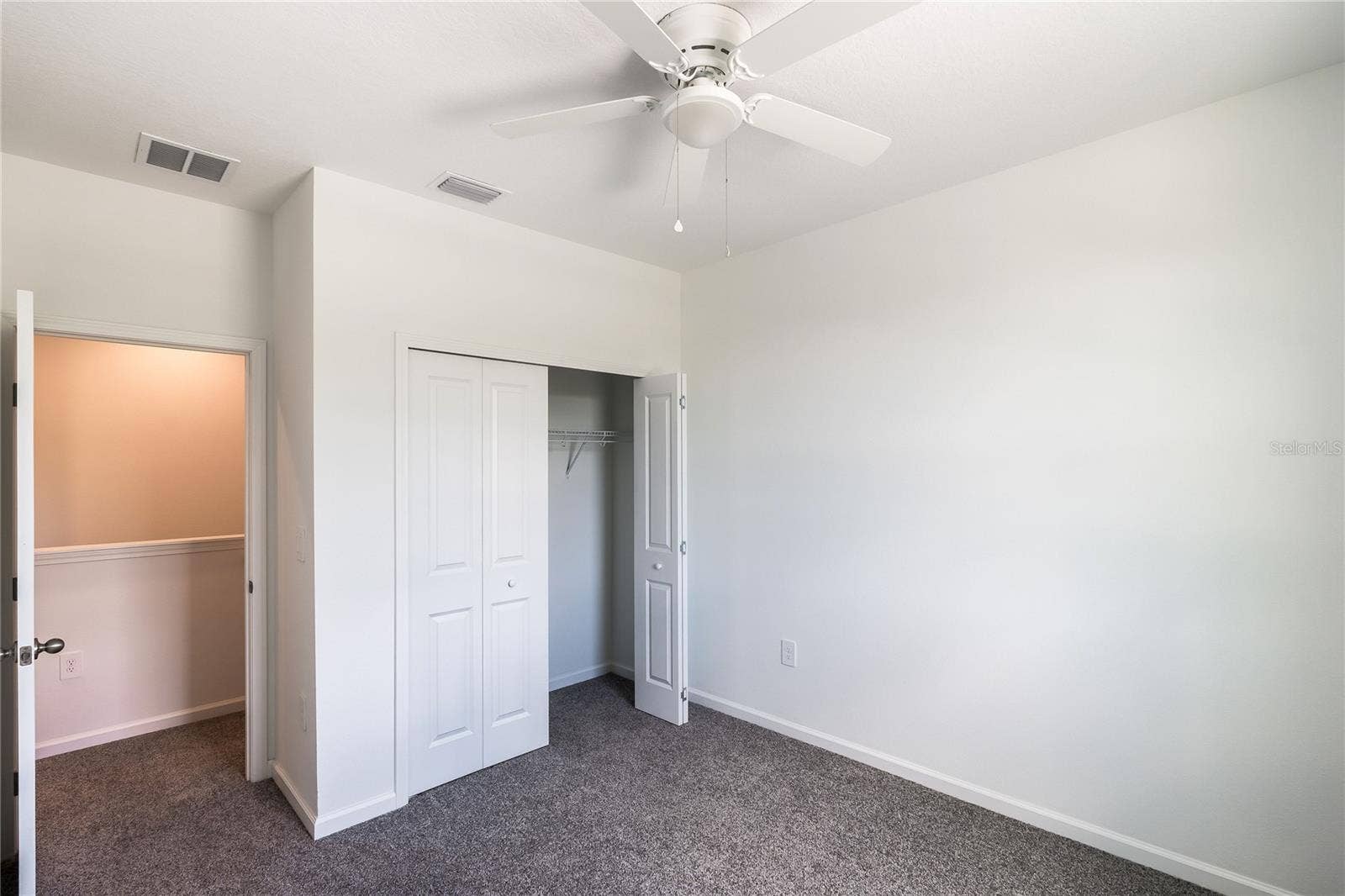 106 E 18TH STREET, Apopka, FL 32703 106 E 18TH STREET, Apopka, FL 32703
