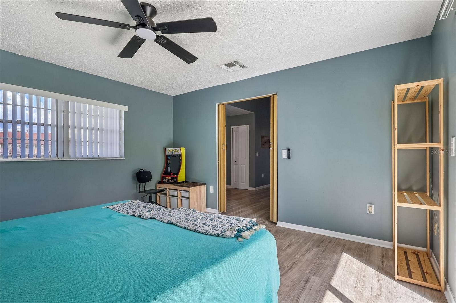 1332 BOREAS DRIVE, Orlando, FL 32822 The bonus room also has a great window for natural light and a ceiling fan