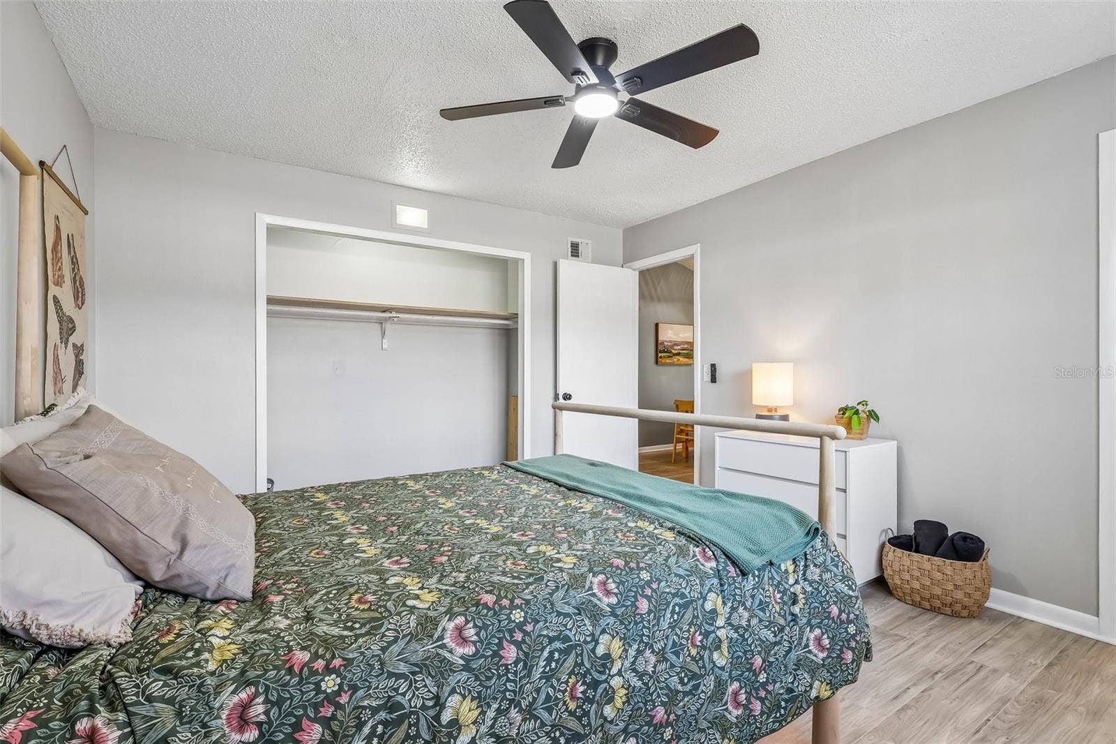 1332 BOREAS DRIVE, Orlando, FL 32822 You have a spacious closet and a ceiling fan in the primary bedroom